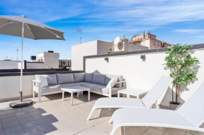 Malaga Unique Penthouse in Historic Center by Costarentals - MAL04